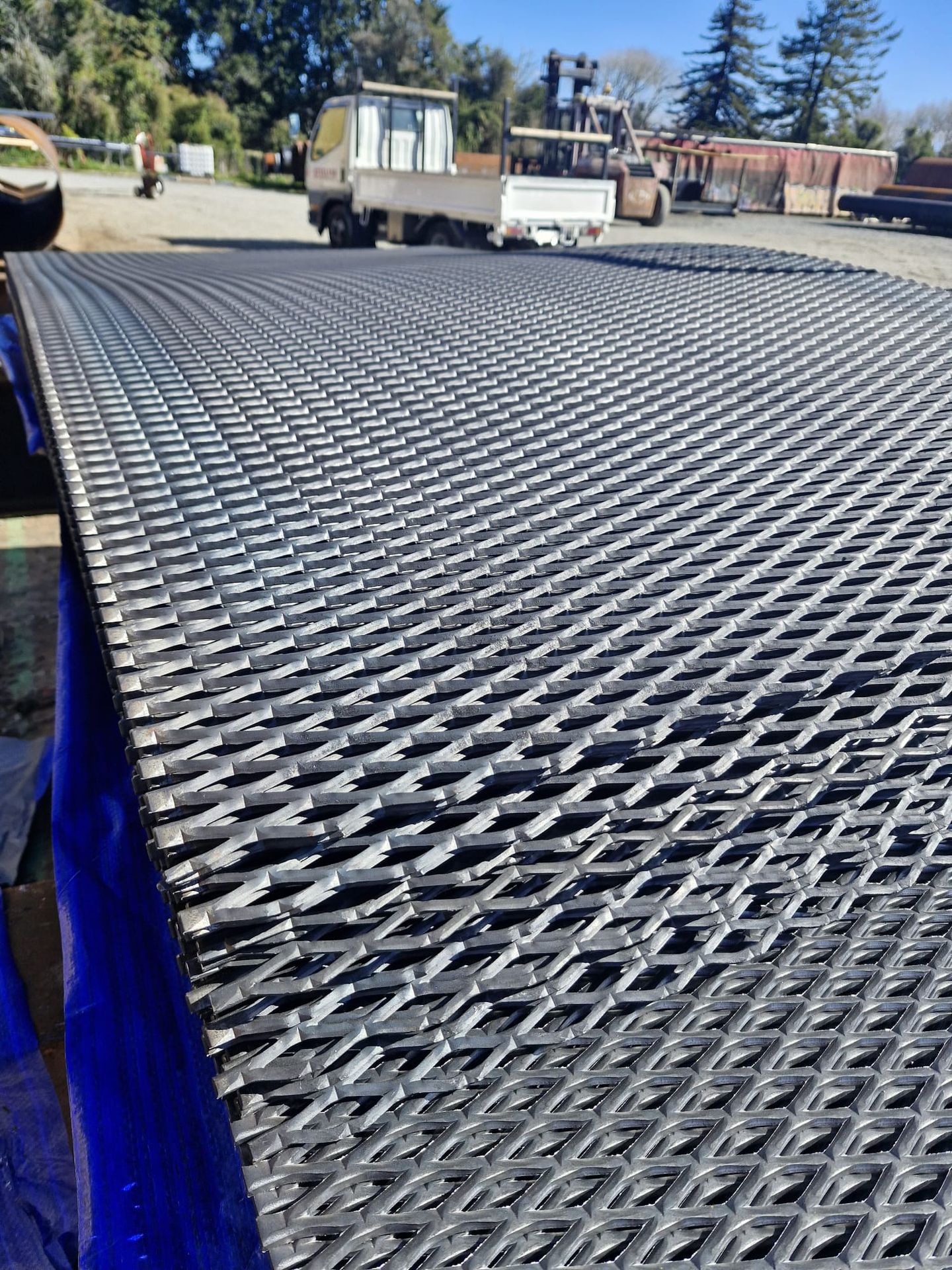 Expanded Mesh WK2517 - 1500mm x 400mm (New)