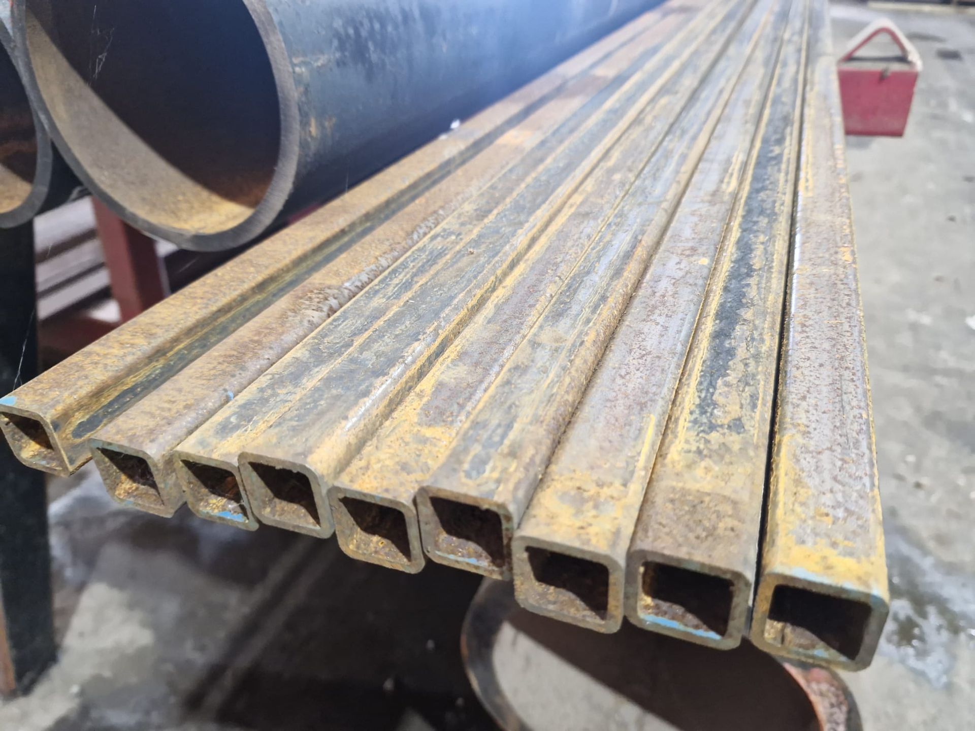 SHS 25 x 25 x 3 (Surplus Uncertified)